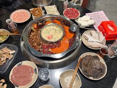 -洞亭火锅(防空洞总店)