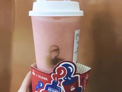 草莓乐乐多-LELECHA乐乐茶(上海五角场万达广场店)