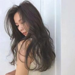 点击看大图 -COMO SALON 烫染可茉发型