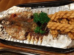 -老东镇啤酒屋海鲜加工·蒸汽海鲜·海鲜烧烤(台东店)