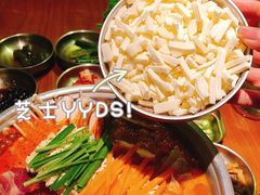 泡菜肥牛部队锅-春熙台韩国料理·章鱼肥牛(西丽店)