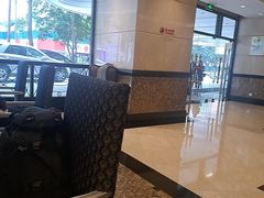 -深圳富苑皇冠假日套房酒店
