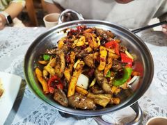 干锅肥肠-YI PIN JU 一品居中餐厅 中国超市
