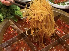 -小天鹅火锅·一线江景洪鼎旗舰店(洪崖洞店)