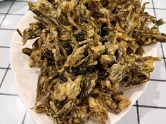 炸花椒芽-钰田大院·碳烤虹鳟鱼·怀柔地道农家菜(雁栖湖店)