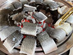 -围炉肉舍•炭烤活鳗•丹东海鲜烤肉(步行街店)