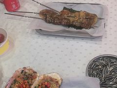 -海盗船. 龙虾烧烤. 酒馆