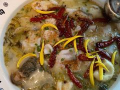 -江渔儿酸菜鱼·拔草餐厅(虎门君乐汇店)