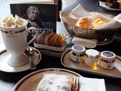 -Cafe Sacher(WIEN)