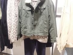 -URBAN REVIVO(高德置地广场·春广场店)