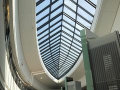 -上海滴水湖皇冠假日酒店