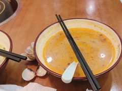 -老何家后安粉·糟粕醋海鲜火锅(三亚湾椰梦长廊店)