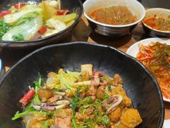 -万记麻辣烫国展总店