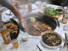 东北大拉皮-东北农家院·铁锅炖(莘庄店)