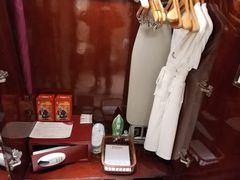 -深圳富苑皇冠假日套房酒店