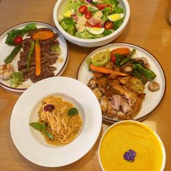 -爱陪伴尊享月子中心(国际店)