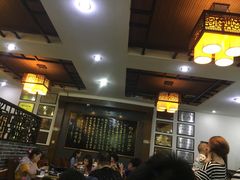 大堂-何氏排骨(左家塘店)