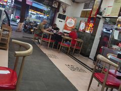 -烧哥美蛙肥肠鱼火锅·十五年社区店