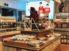 -名创优品(北京新中关购物中心地铁层店)