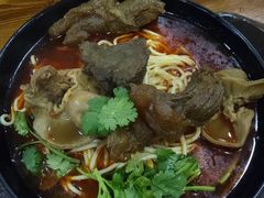 招牌牛筋小面-秦云老太婆摊摊面(较场口店)