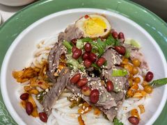 -百春原湖南牛肉粉(百联世纪店)