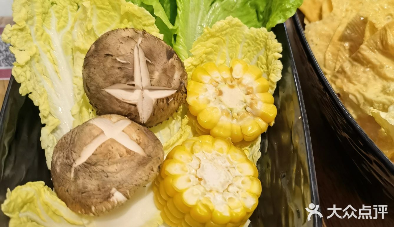 不注意不好找，进去发现店在里面