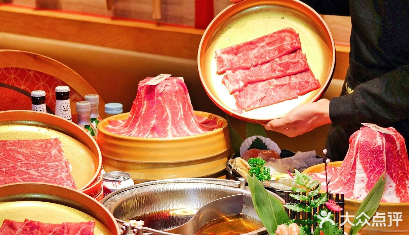 冬天就是要来吃热气腾腾的寿喜锅！