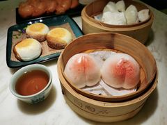 金沙红豆孖桃包-陶陶居酒家(第十甫路总店)