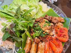 越式手卷拼盘-大头虾越式风味餐厅(光明广场店)