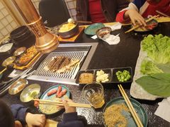 -臻牛烤肉