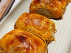 小龙虾烤包子-丝路有约·优雅新疆菜(万宴城店)