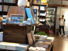 -良友书坊(安徽路店)
