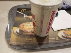-麦当劳(轻轨曹杨路店)