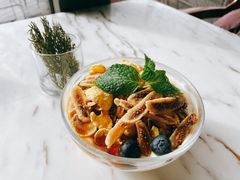 烤无花果蜂蜜燕麦酸奶-The Rug Cafe(王府中环店)