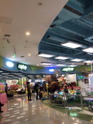 -莫莉幻想儿童乐园(郑州丹尼斯三天地店)