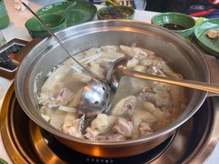 竹笙马蹄椰子鸡-润园四季椰子鸡火锅(南山海岸城店)