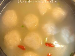 -魏铭鱼头捞饭(晋阳路店)