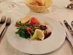 烟熏三文鱼大虾沙拉配青芥酱-马克西姆餐厅(崇文门店)