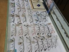 -精益眼镜(建三店)