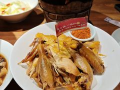 -头上红煨盐鸡·非遗院子餐厅