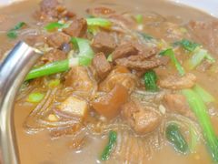 猪肉炖粉条-东北哈尔滨酱骨头馆房掌柜铁锅炖