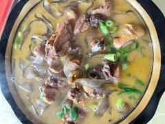 -华龙特色大骨鸡农家菜馆