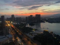 -荣誉国际酒店-云顶旋转餐厅