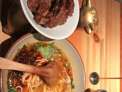 -百春原湖南牛肉粉(百联世纪店)