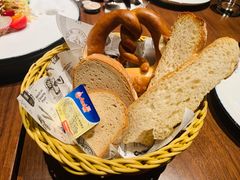 -Ambra Haus琥珀屋精酿餐厅(宝山店)