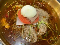 -黑牛の場烤肉(摩天活力城店)
