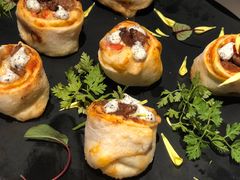 BBQ牛肋排披萨卷-atta bj(国贸商城店)