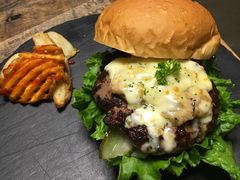 -HIGH FIVE哈福手工汉堡(桂林路店)