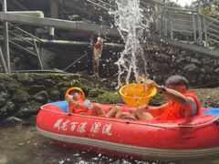 -藏龙百瀑漂流