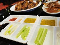 -皇城根·烤鸭·鱼头·家常菜(欧亚大观乐活城店)